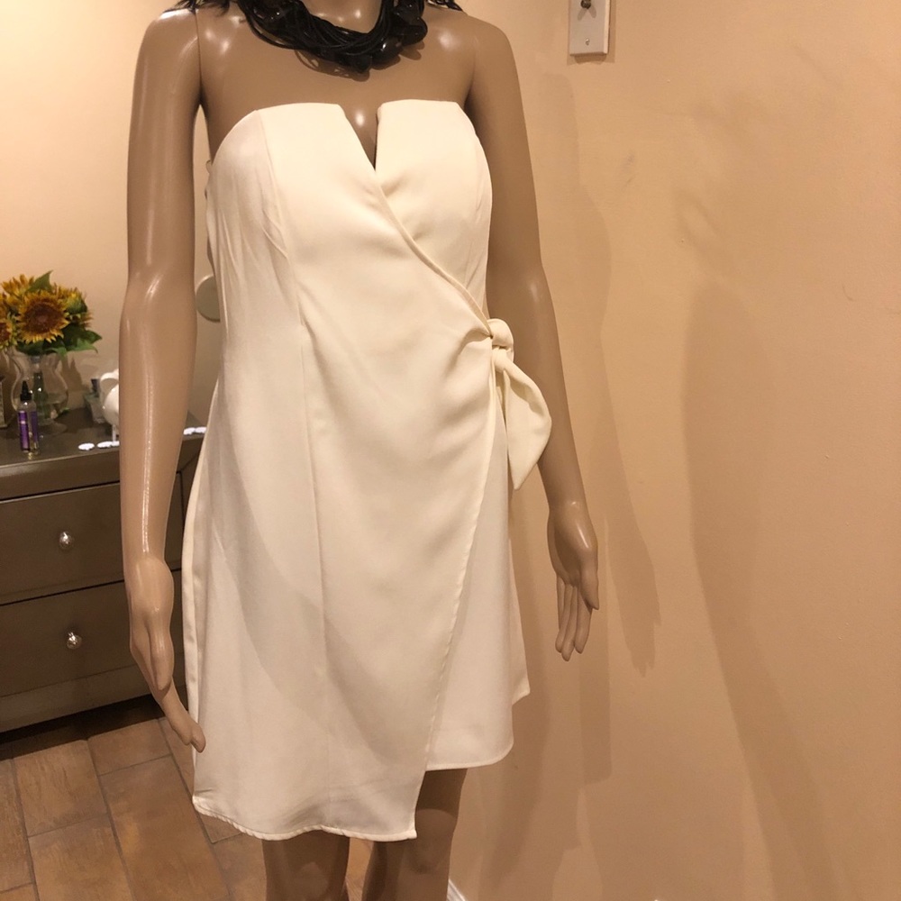 Dress - Picture 5 of 8